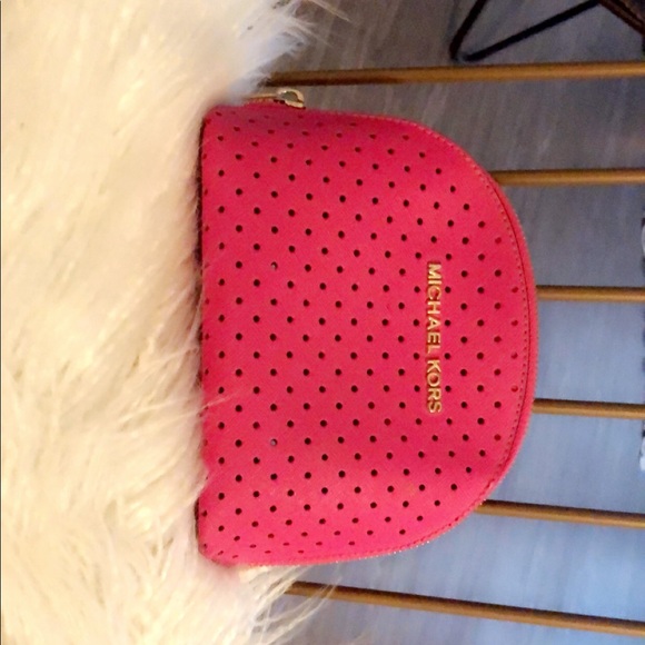 Michael Kors make up bag - Picture 1 of 2